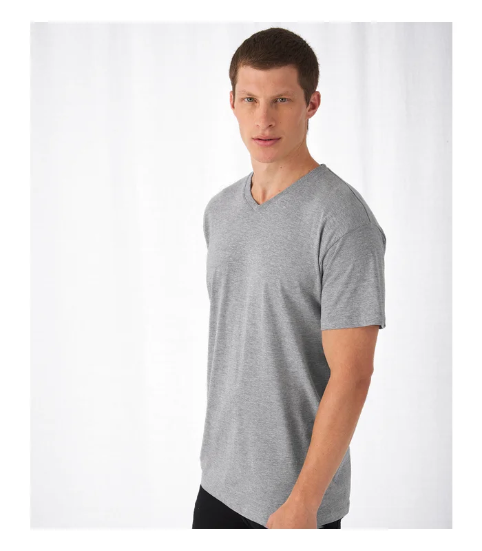 B&C Collection B&C Collection B&C Exact v-neck in Black
