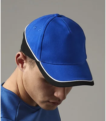 Beechfield Beechfield Teamwear Competition Cap in Black/Classic Red