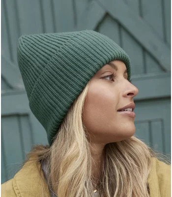 Beechfield Beechfield Recycled Oversized Cuffed Beanie in Black
