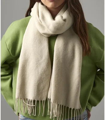 Beechfield Beechfield Classic Woven Scarf in Black