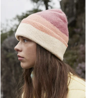 Beechfield Beechfield Soft Wave Beanie in Black/Light Grey/Soft White