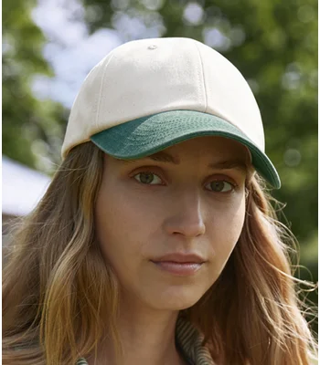 Beechfield Beechfield Contrast Peak Low Profile Vintage Cap in Natural/Vintage Black