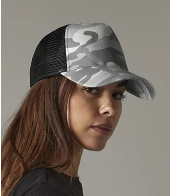 Beechfield Beechfield Camo Snapback Trucker Cap in Arctic Camo