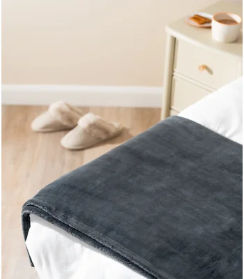 Brand Lab Brand Lab Extra Large Plush Fleece Blanket in Charcoal