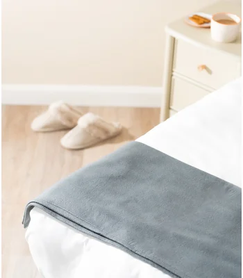 Brand Lab Brand Lab Pet Polar Fleece Blanket in Navy