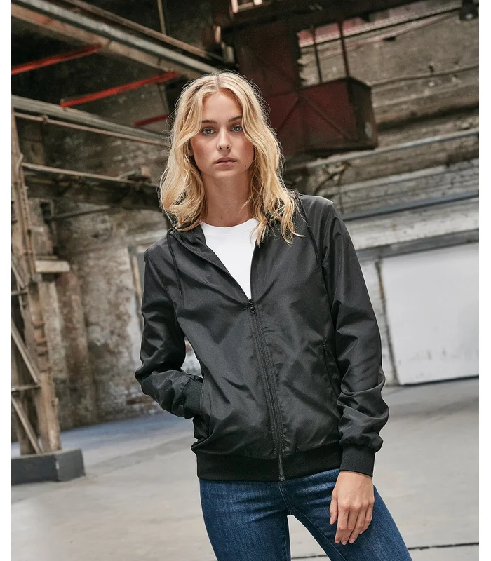 Build Your Brand Build Your Brand Women's recycled windrunner in Black/Black