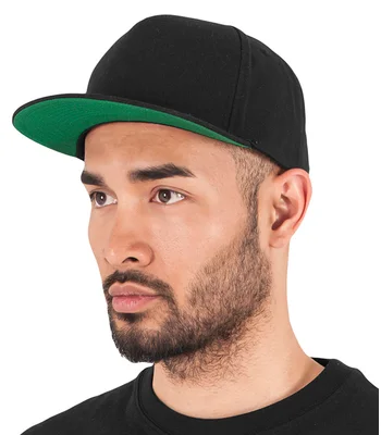 Flexfit Flexfit Classic 5 Panel Snapback Cap in BLK