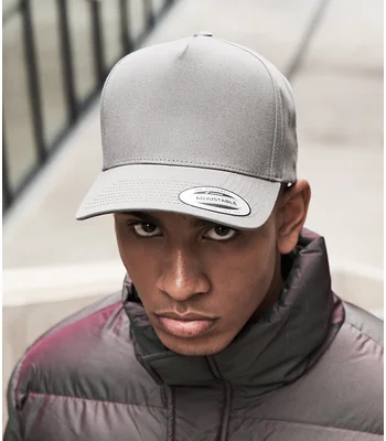 Flexfit Flexfit 5 Panel Curved Classic Snapback Cap in GRE