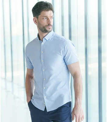 Henbury Henbury Modern Short Sleeve Slim Fit Oxford Shirt in BLK