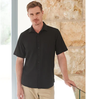 Henbury Henbury Short Sleeve Wicking Shirt in BLK