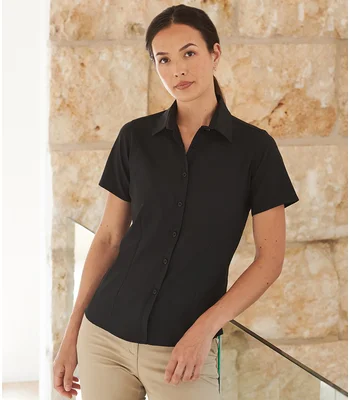Henbury Henbury Ladies Short Sleeve Wicking Shirt in BLK
