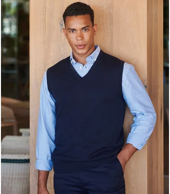 Henbury Henbury Lightweight Sleeveless Cotton Acrylic V Neck Sweater in BLK