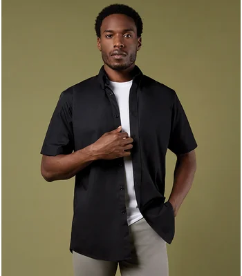 Kustom Kit Kustom Kit Short Sleeve Classic Fit Workforce Shirt in BLK