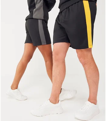 Finden + Hales Finden + Hales Knitted Shorts in BK/GT