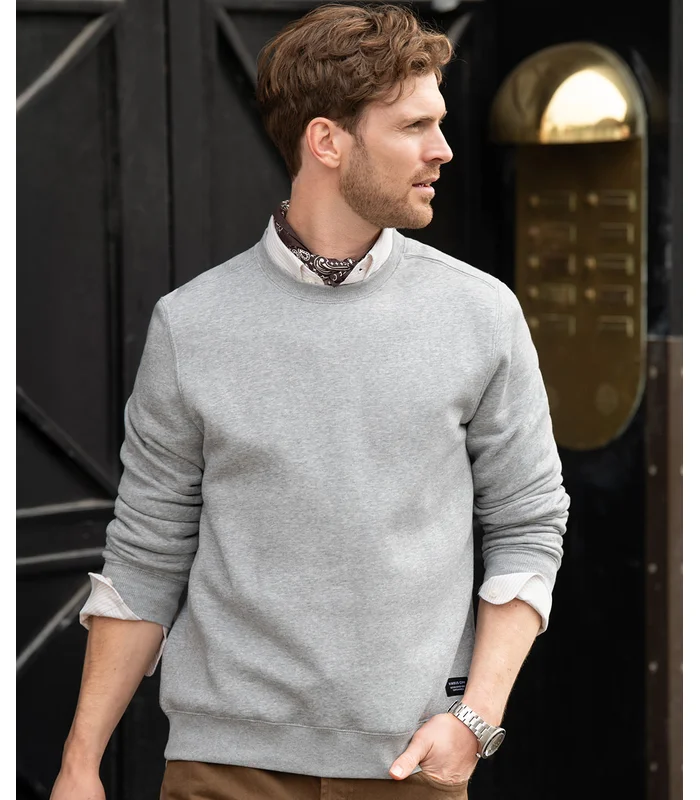 Nimbus Nimbus Trenton unisex round neck sweatshirt in Black