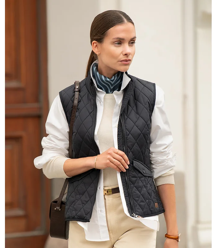 Nimbus Nimbus Womens Camden diamond quilted gilet in Midnight Blue