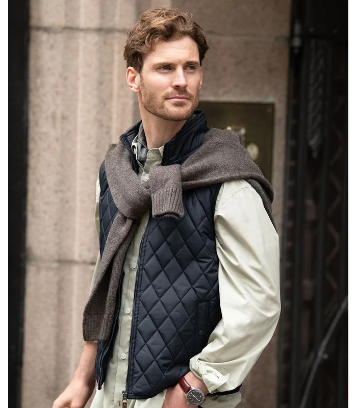 Nimbus Nimbus Camden diamond quilted gilet in Midnight Blue