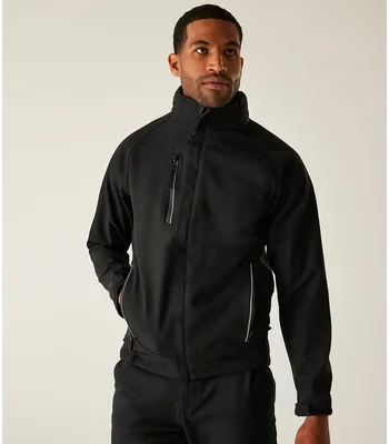 Regatta Professional Regatta Apex Soft Shell Jacket in BLK