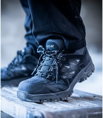 Regatta Safety Footwear Regatta Safety Footwear Mudstone S1P Safety Trainers in BK/GR