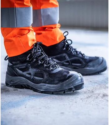 Regatta Safety Footwear Regatta Safety Footwear Limestone Waterproof S6 Boots in Black/Granite