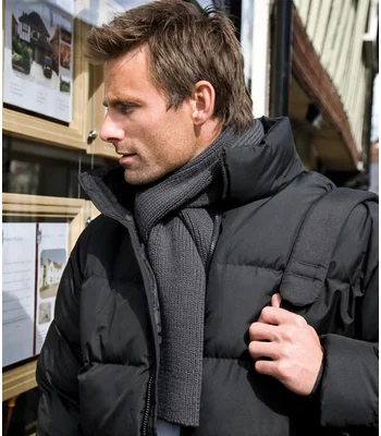 Result Winter Essentials Result Classic Heavy Knit Scarf in BLK