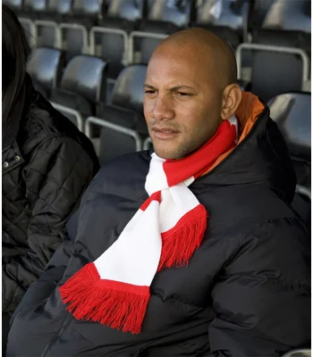 Result Winter Essentials Result Team Scarf in RD/WH