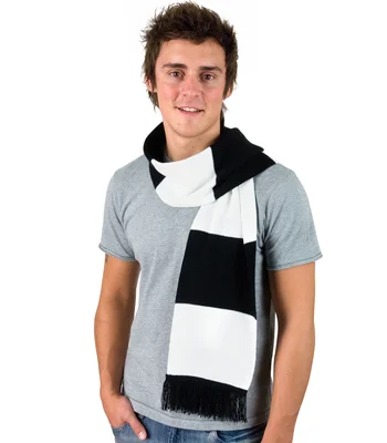 Result Winter Essentials Result Team Scarf in RY/WH