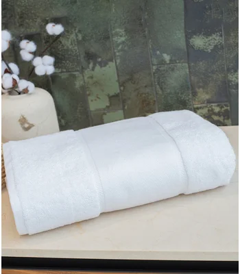 Towel City Towel City Organic Printable Border Bath Sheet in WHI