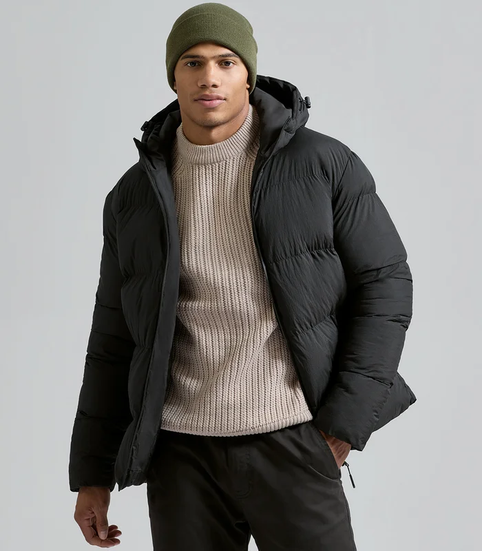 2786 2786 Recycled TrailPeak padded jacket in Black