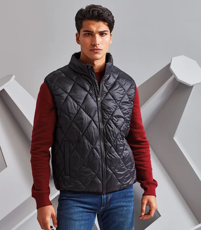 2786 2786 Diamond pane padded gilet in Black
