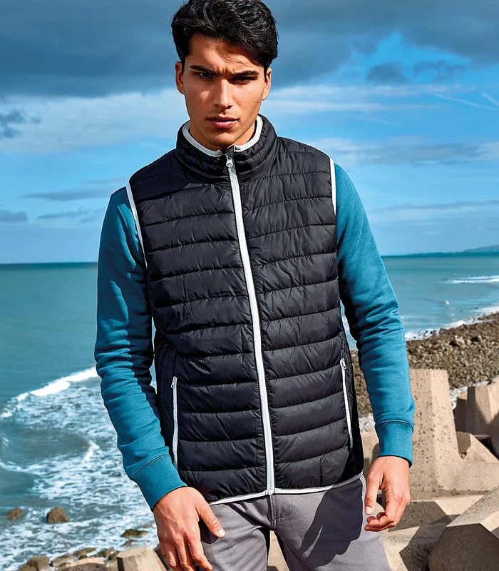 2786 2786 Traverse padded gilet in Black/Light Grey