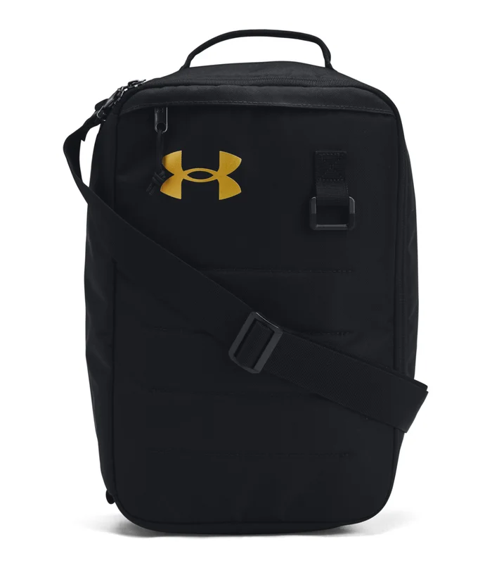 Under Armour Under Armour UA Contain Shoe Bag in Black/Metallic Gold